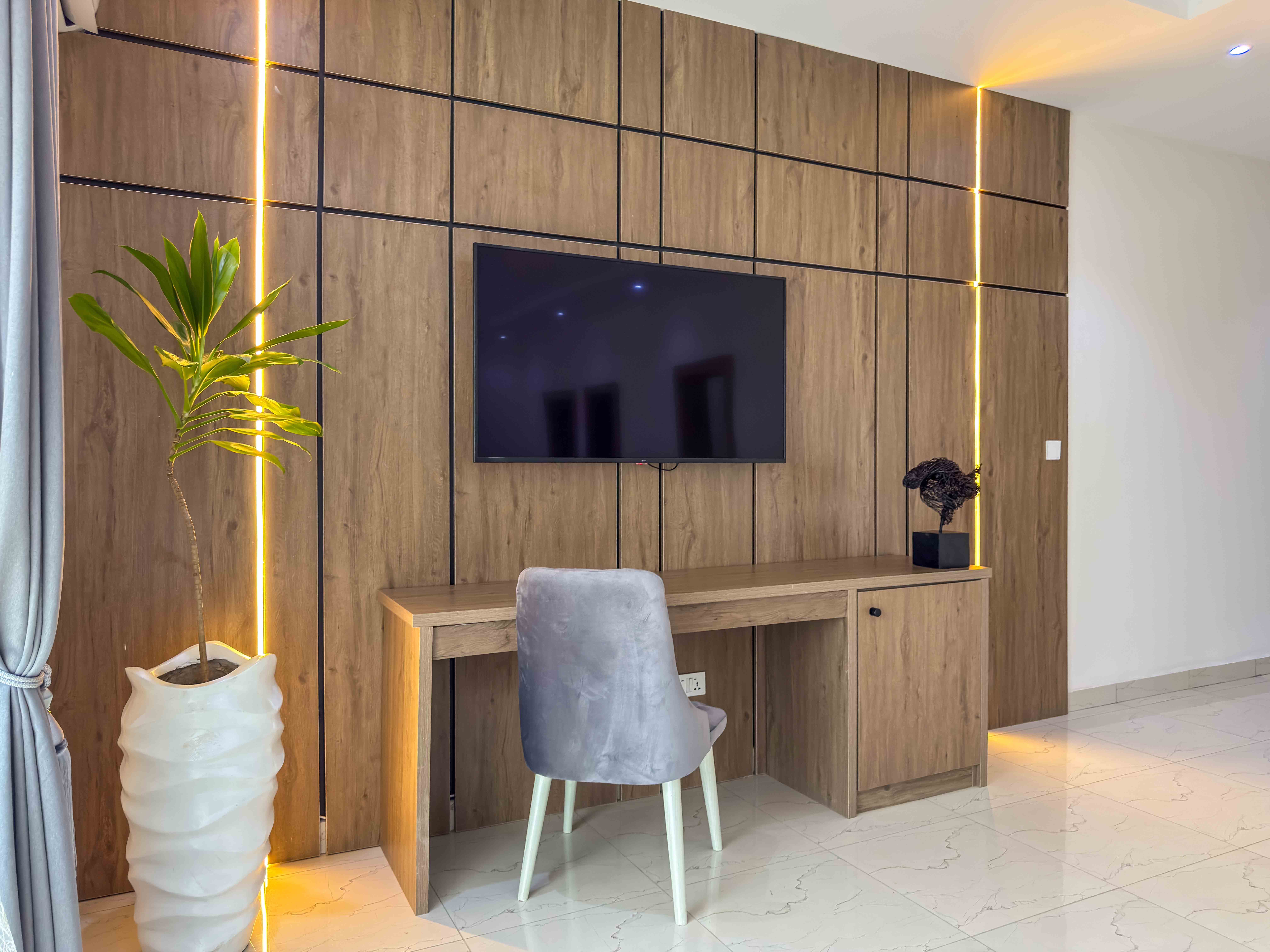Presidential Suite - Image 4